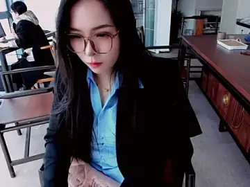 Stripchat Free Porn Cam of xixiya888