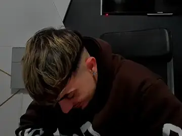 Stripchat Adult Webcams of BrandonTate