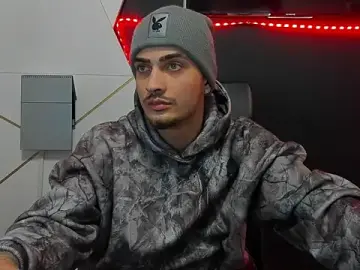 Stripchat Live Sex Cam of BrandonTate