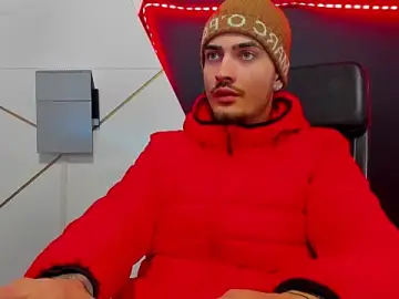 Stripchat Free Porn Cam of BrandonTate