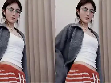 Stripchat Best live sex cam show of LH7