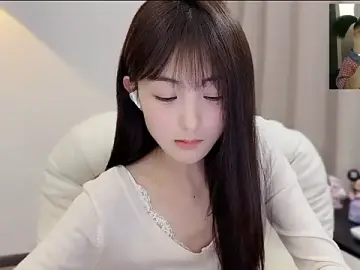 Stripchat Live Sex Cam of LH7