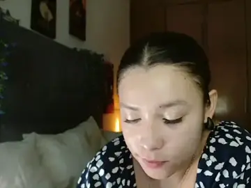 Stripchat Adult Webcam of 3littleschoolteens