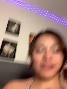 Stripchat Sex Cam of 3littleschoolteens