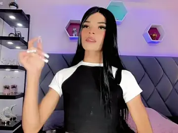 Stripchat Private Sex Chat of Amira_Ember