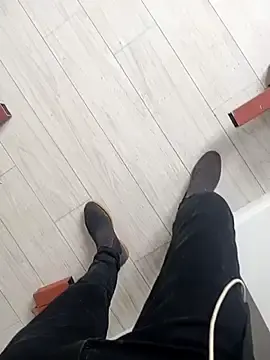 Stripchat Live Sex Cam of Kurtsikici@xh