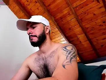 Stripchat Live Sex of Tom_Bailey