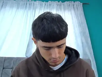 Stripchat Live Sex Cam of Anthony_carter