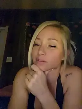 Stripchat Live Porn of POPPY_XO