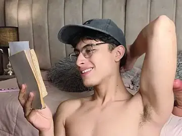 Stripchat Best live sex cam show of Aaron_Eze