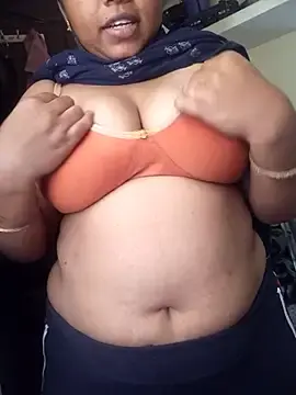 Stripchat Nude Webcam of Mathi_cam