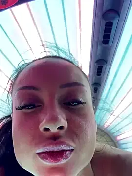 Stripchat Live Sex of cara_mella