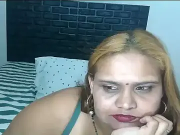 clover_spice21 from stripchat