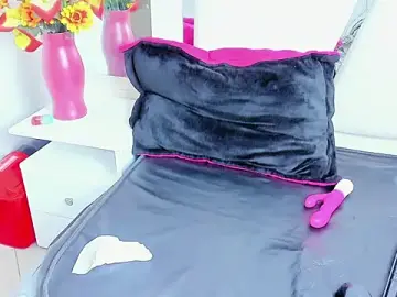 Stripchat Adult Webcam of Alana_Hotterr