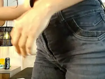 Zoelucas from stripchat