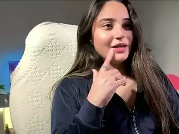 Stripchat Watch Live Sex Cams of demieliss