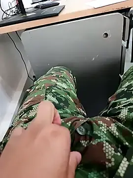 Stripchat Live Sex Cam of MonasticCanine