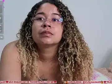 Stripchat Sex Cam of VitoriaFernandes