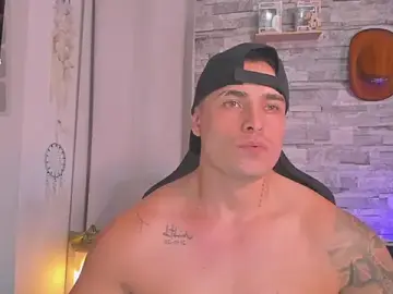 Stripchat Free Porn Cam of connorsmithvip