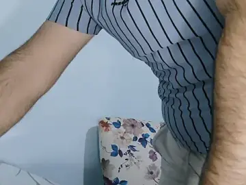 Stripchat Live Porn of big_snakee