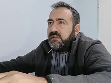 Stripchat Sex Cam of big_snakee