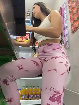 Stripchat Best Webcam of LittleDoll___