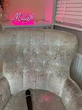 Stripchat Adult Webcams of MakemeMillie1