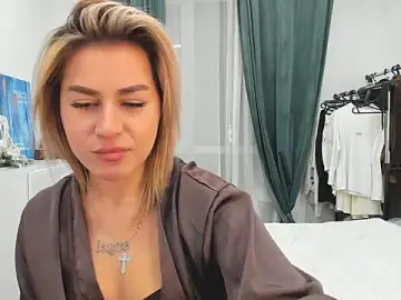 Stripchat Adult Webcam of Roxi_Joy