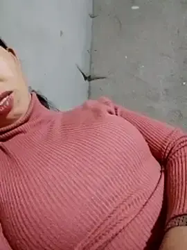 Stripchat Watch Live Sex Cams of TRIEUTRIEU20