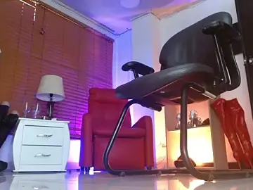 Stripchat Sex Cam of paola_xm