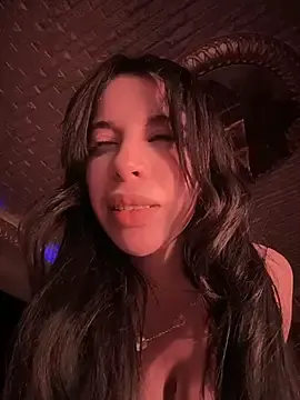 Stripchat Watch Live Sex Cams of ORLA86