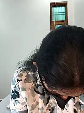 Your-Vedika from stripchat