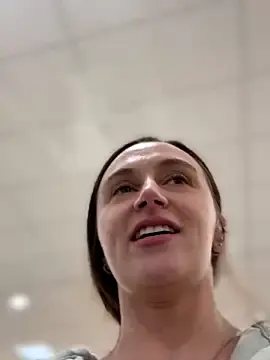 Stripchat Watch Live Sex Cams of lunagirl13