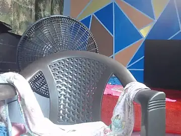 maggi_hotsson from stripchat