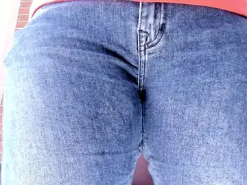 Stripchat Live Sex Cam of emily_hunter12