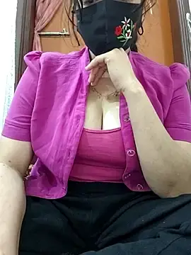 Stripchat Best live sex cam show of Saanvi-Sen