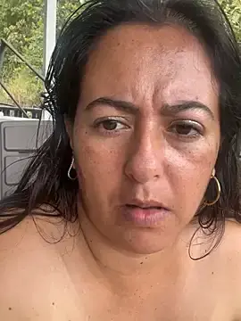 Stripchat Live Sex Cam of evelyn_harpeery