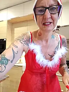 Stripchat Adult Video Chat of Emma_Milf25