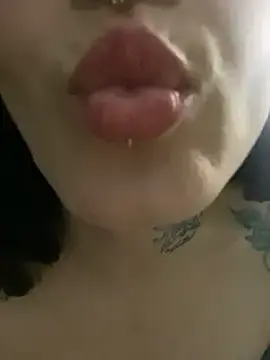 Stripchat Live Sex Cam of LiliJones_