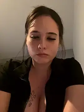 Stripchat Free Live Porn of LollyLove_