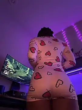 Stripchat Adult Webcam of thebrattygoddess