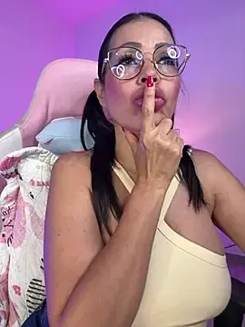 Stripchat Free Porn Cam of CarolinaRosas