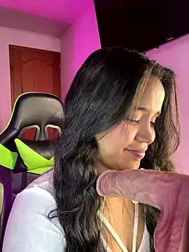 Stripchat Adult Webcam of leila_22