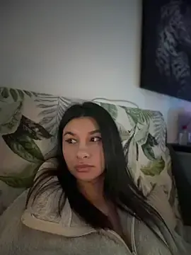 Stripchat Free Live Porn of DramaQueen__