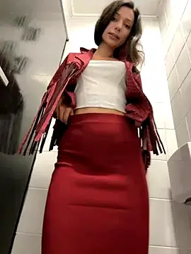 Stripchat Nude Webcam of _MiaQueen_