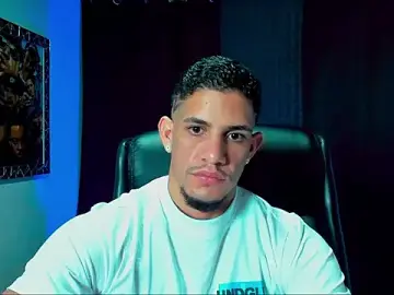 Stripchat Watch Live Sex Cams of jhonnysnow17