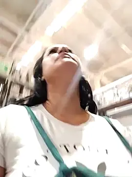 Stripchat Live Sex Cam of keilymadam