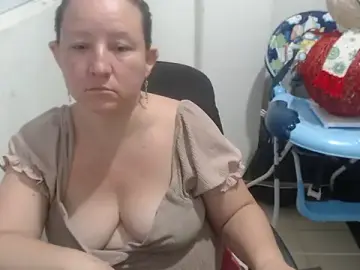 Stripchat Free Porn Cam of Yohis_Kiut25