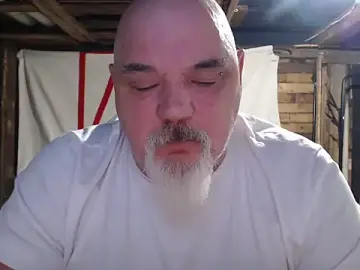 Stripchat Adult Webcams of Newfiesausage1972