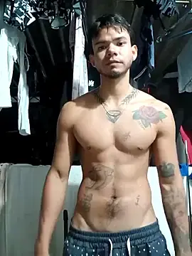 Stripchat Free Live Porn of Niick01_